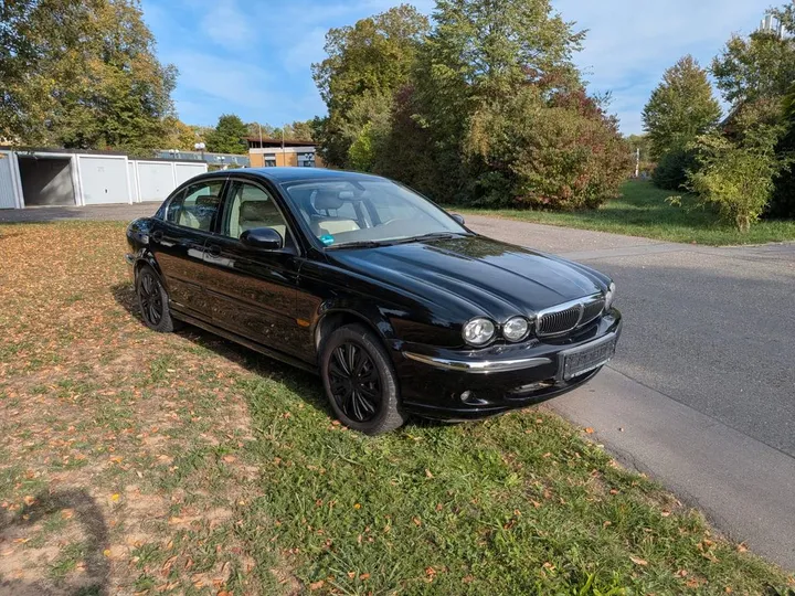 Jaguar X-Type