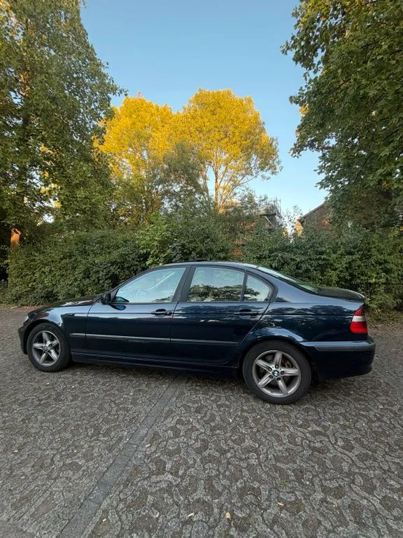 BMW 320