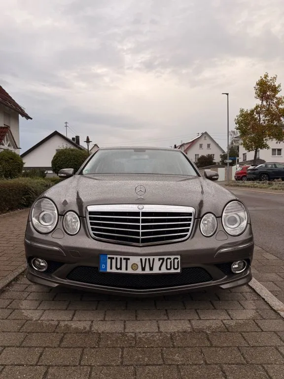 Mercedes-Benz 230