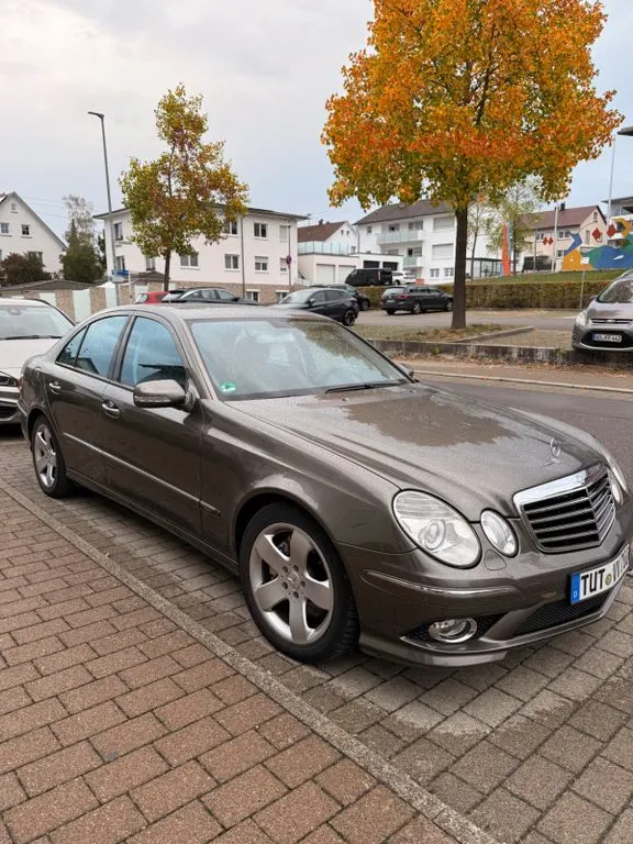 Mercedes-Benz 230