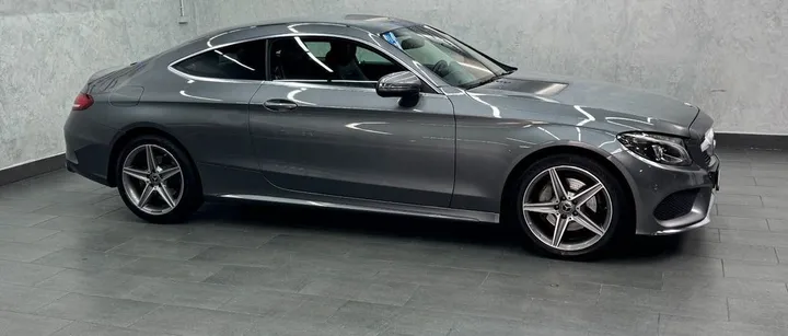 Mercedes-Benz C 220