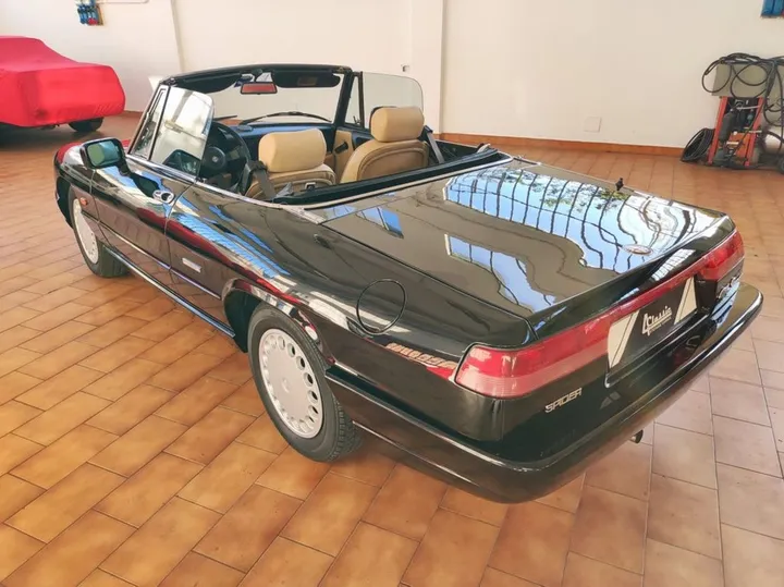 Alfa Romeo Spider