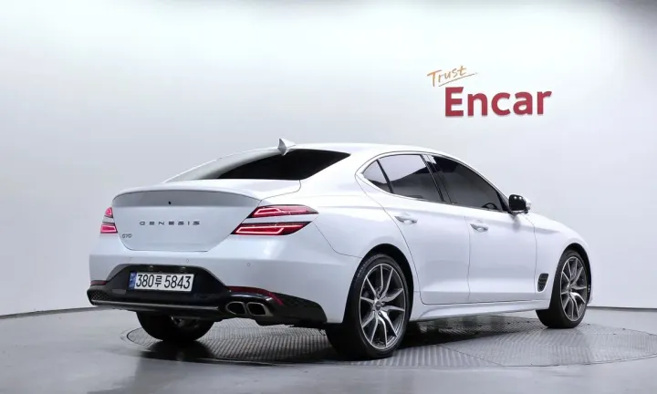 Genesis G70