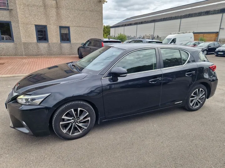 Lexus CT 200h