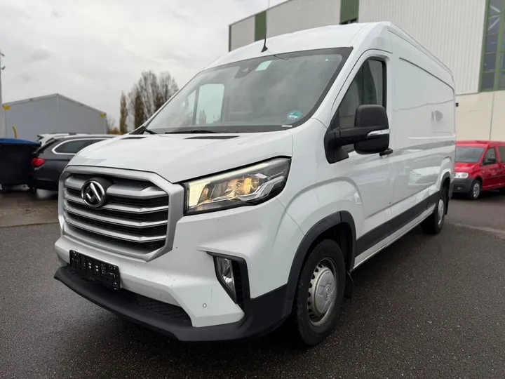 Maxus Deliver 9
