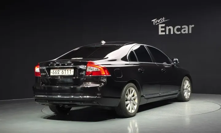 Volvo S80