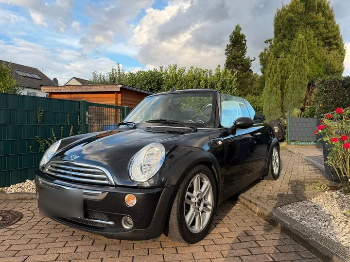 MINI Cooper Cabrio