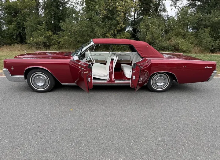 Lincoln Continental