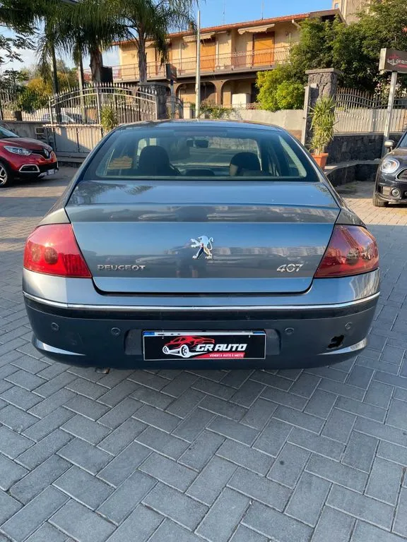 Peugeot 407