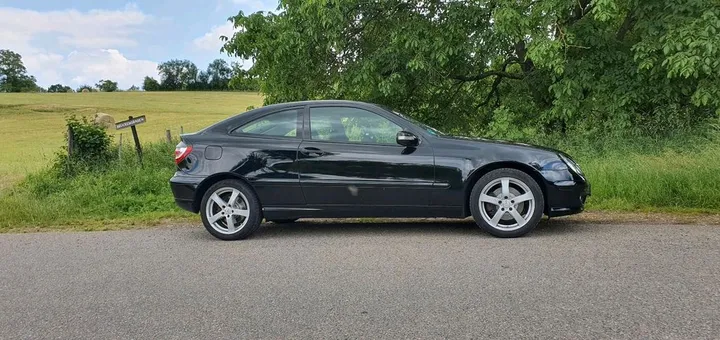 Mercedes-Benz C 320