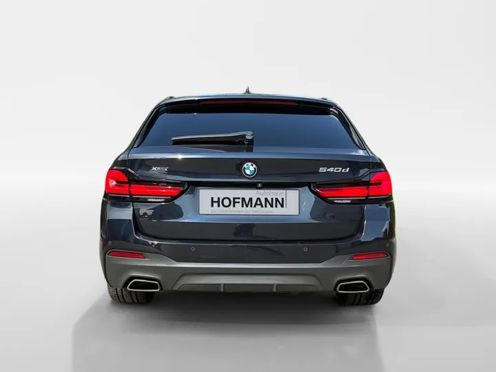 BMW 540