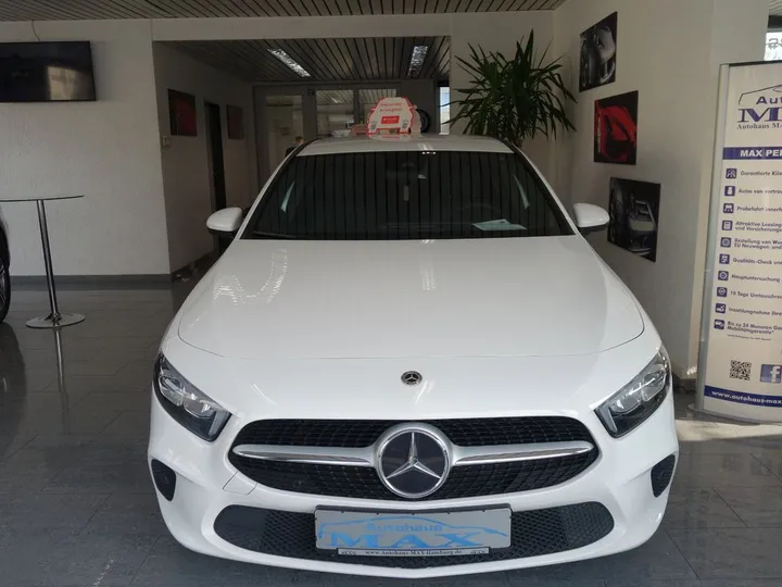 Mercedes-Benz A 180