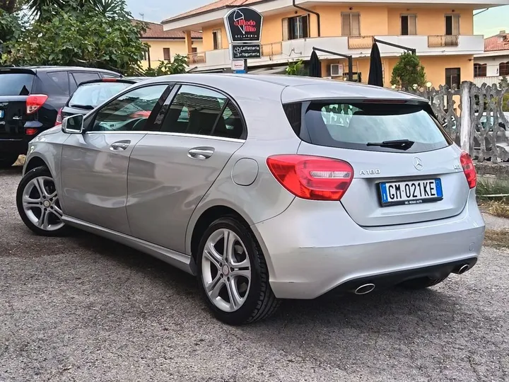 Mercedes-Benz A 180
