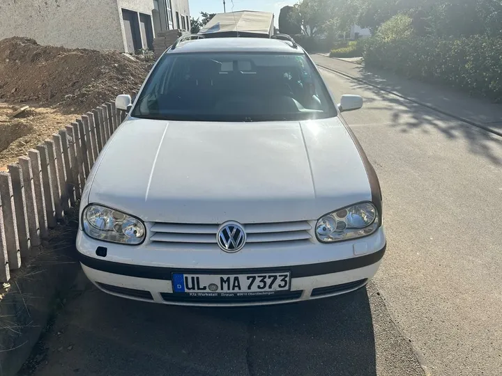 Volkswagen Golf