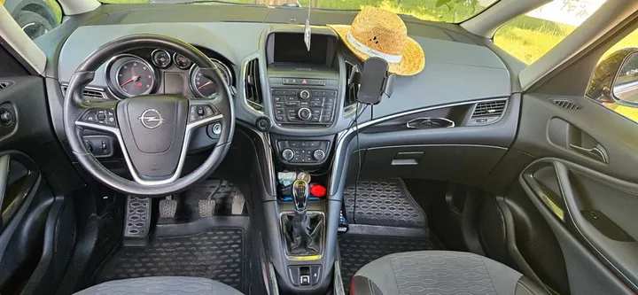 Opel Zafira Tourer