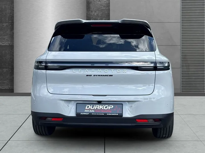 Leapmotor B10