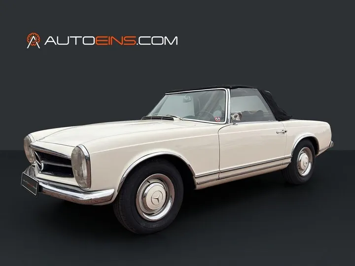 Mercedes-Benz 230