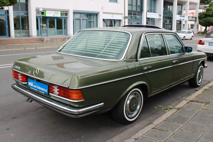 Mercedes-Benz 280