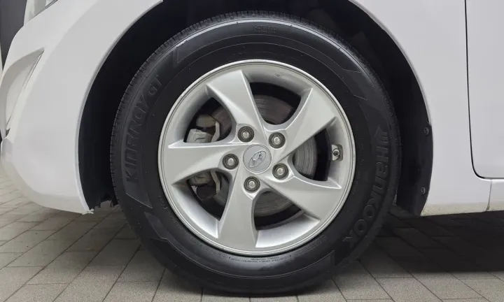 Hyundai Avante