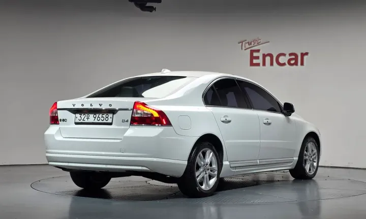Volvo S80