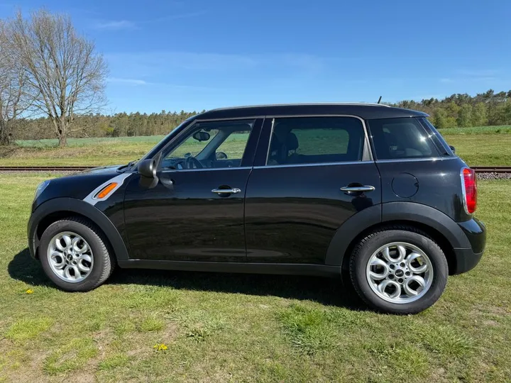MINI One D Countryman