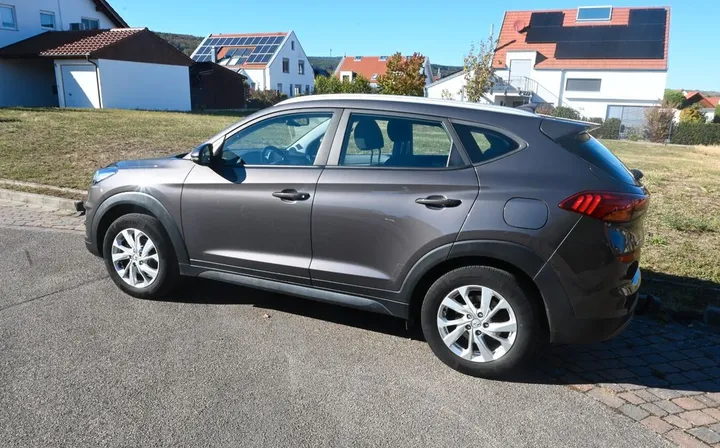 Hyundai TUCSON