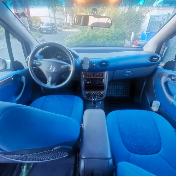 Mercedes-Benz 190