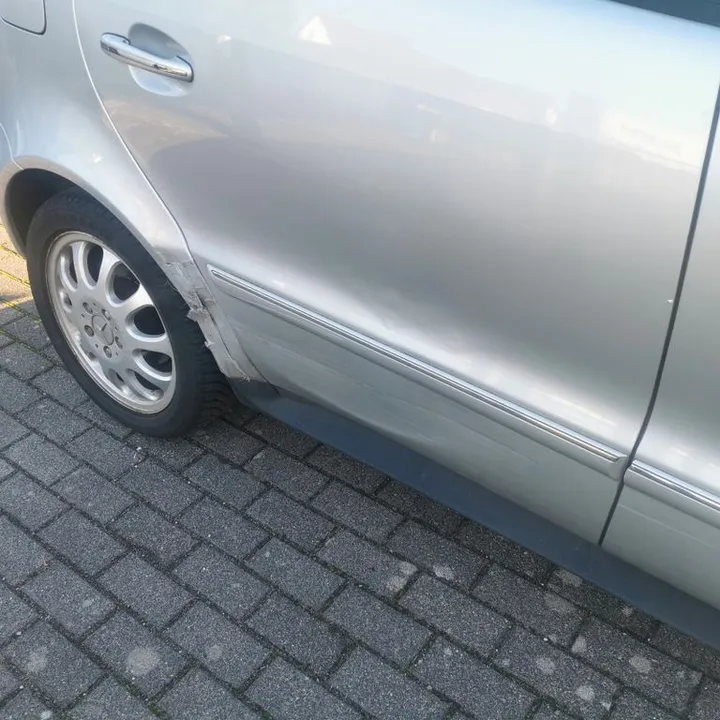 Mercedes-Benz 190
