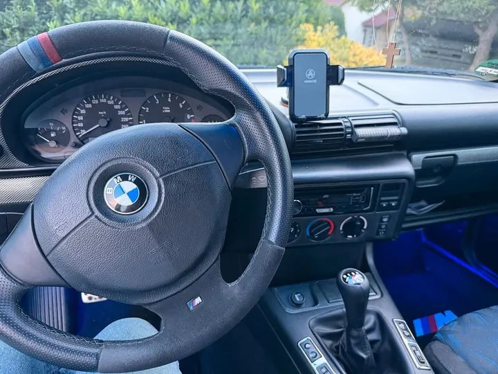 BMW 318
