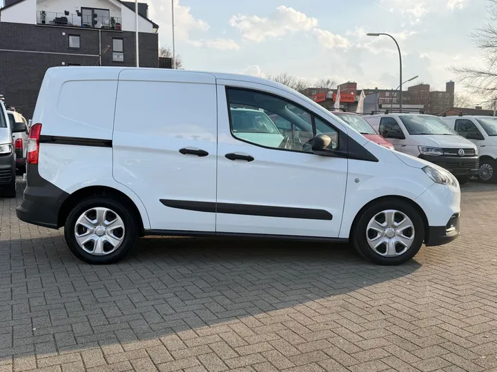 Ford Transit Courier