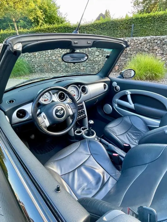 MINI Cooper Cabrio