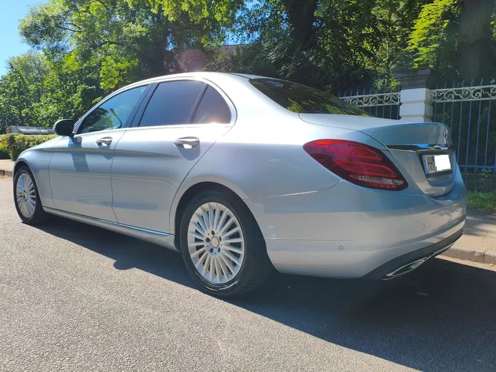 Mercedes-Benz C 400