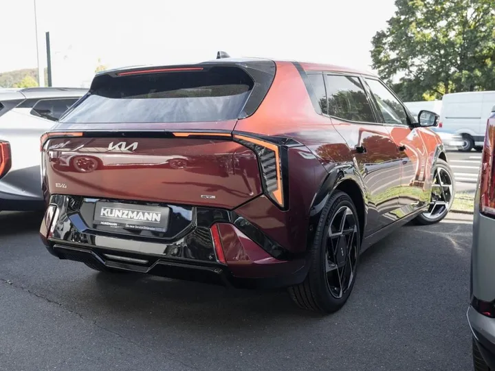 Kia EV4