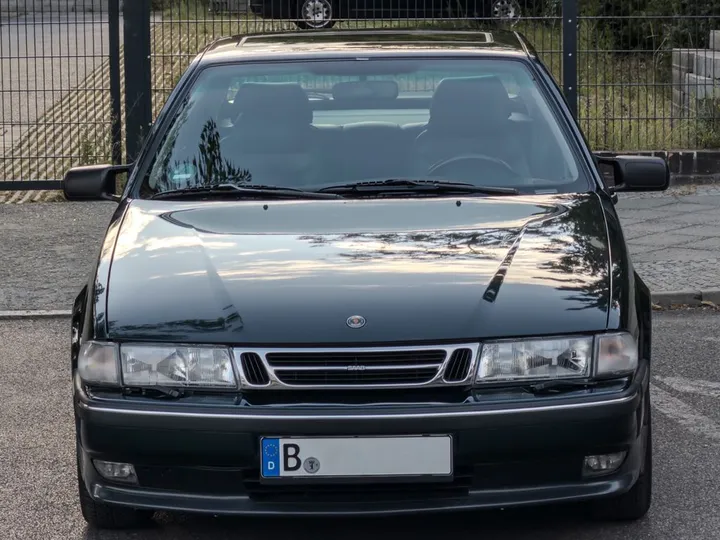 Saab 9000