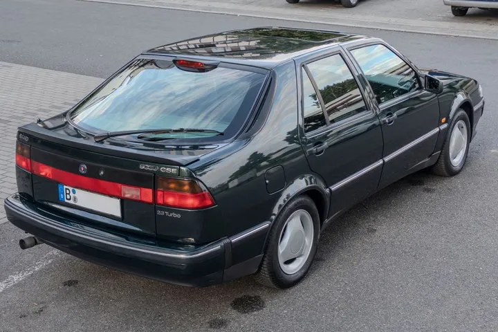 Saab 9000