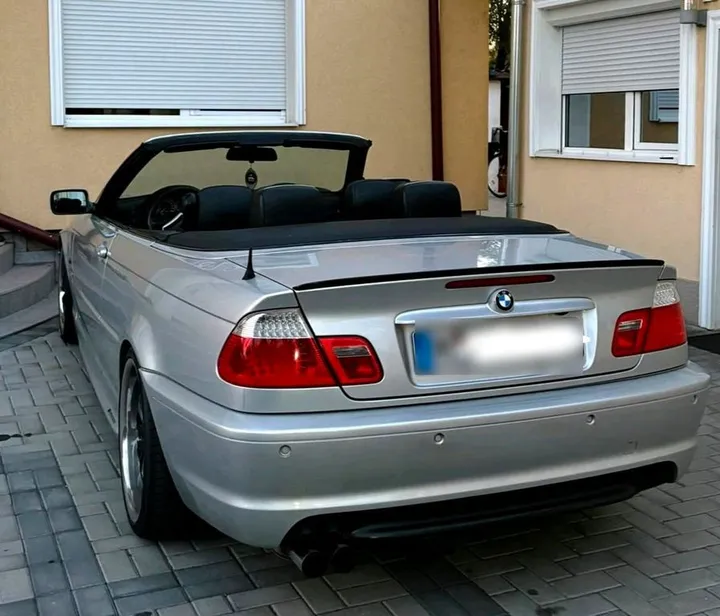 BMW 323