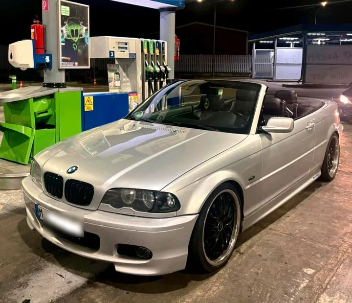 BMW 323