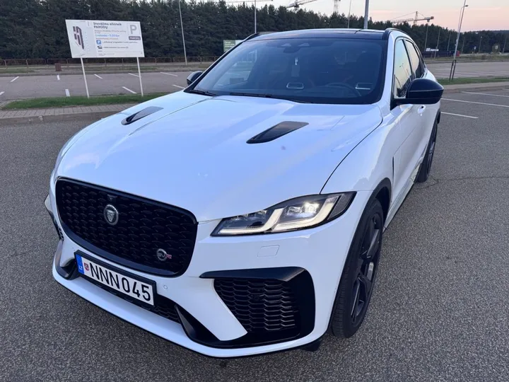 Jaguar F-Pace
