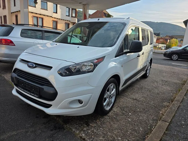 Ford Grand Tourneo