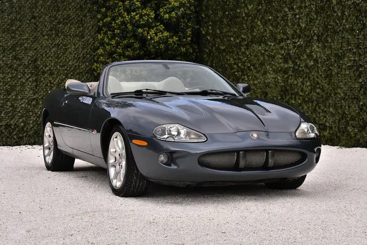 Jaguar XK8