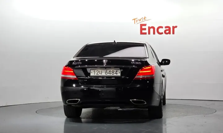 Hyundai Equus