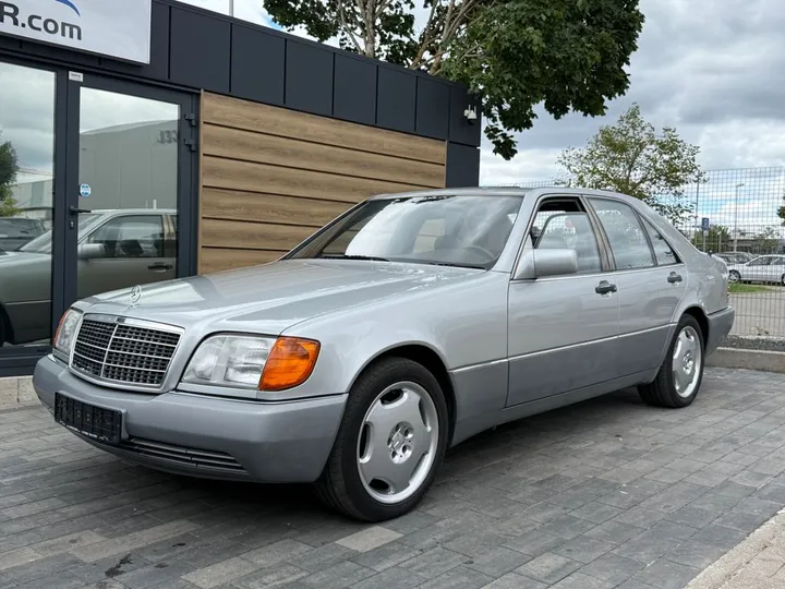 Mercedes-Benz S 320