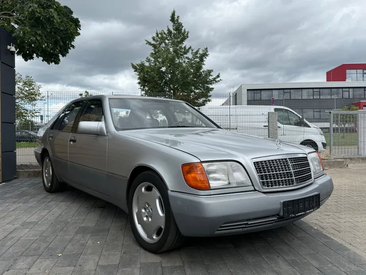 Mercedes-Benz S 320