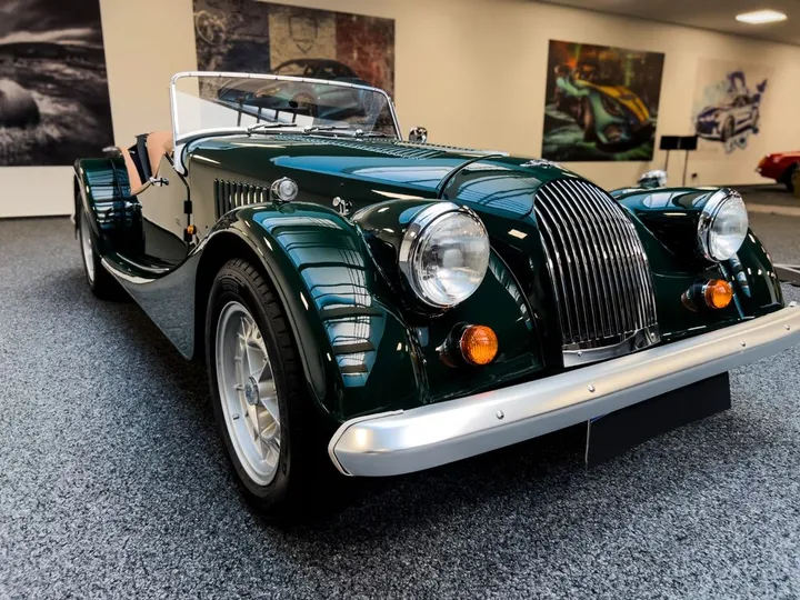 Morgan Plus 8