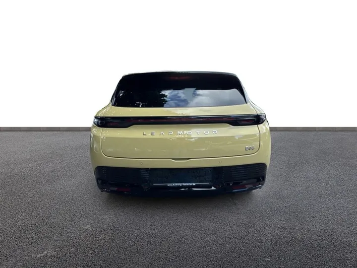 Leapmotor B05