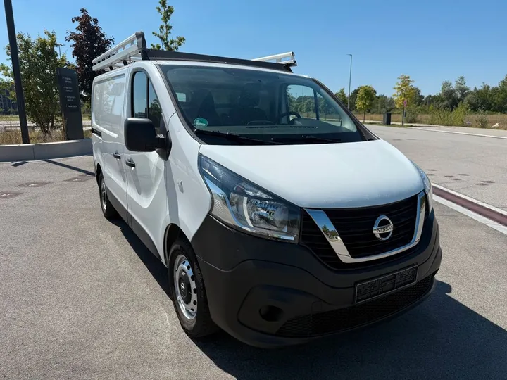 Nissan NV300
