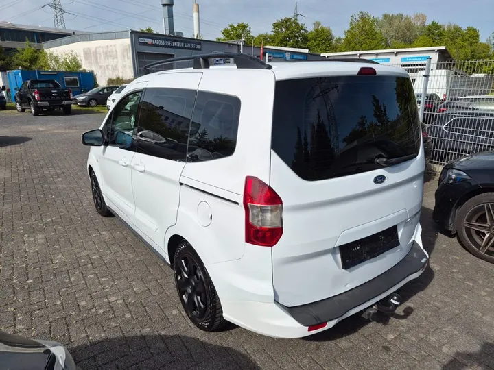 Ford Tourneo Courier