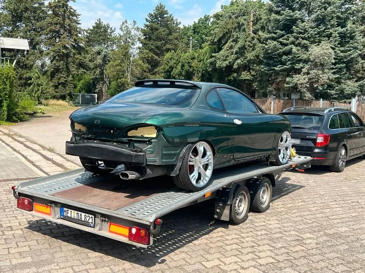 Hyundai Coupe