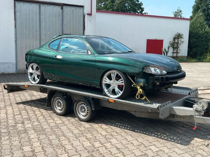 Hyundai Coupe