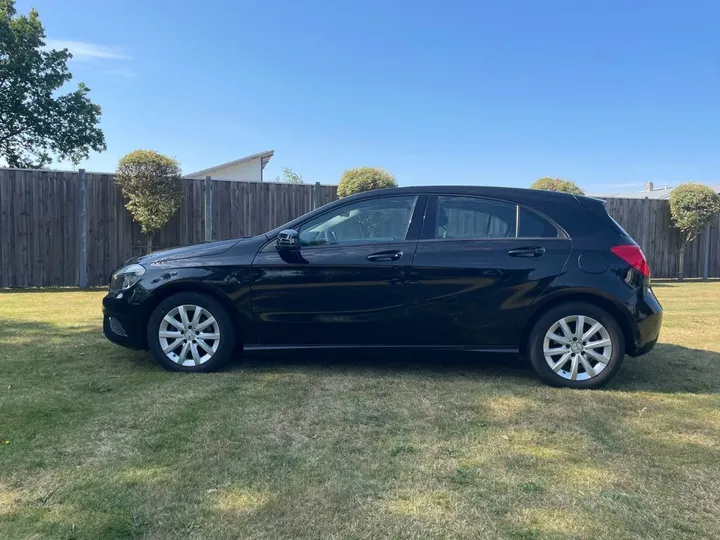 Mercedes-Benz A 180